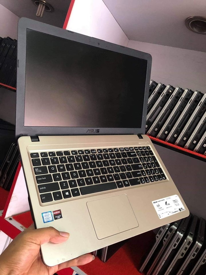 Refurbished laptop computers